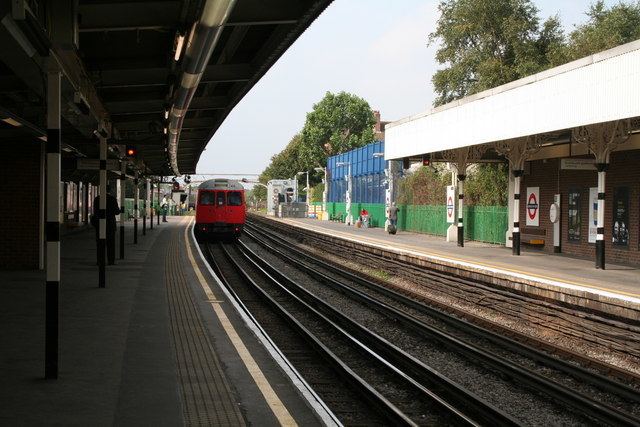 Bromley-by-Bow tube station