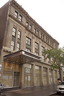 Bronx Opera House httpsuploadwikimediaorgwikipediacommonsthu
