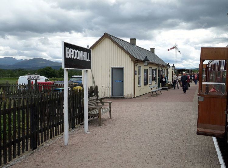 Broomhill railway station
