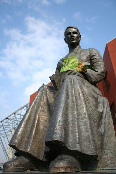 Brother Walfrid Brother Walfrid39s Statue The Celtic Wiki