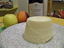 Brousse (cheese) httpsuploadwikimediaorgwikipediacommonsthu