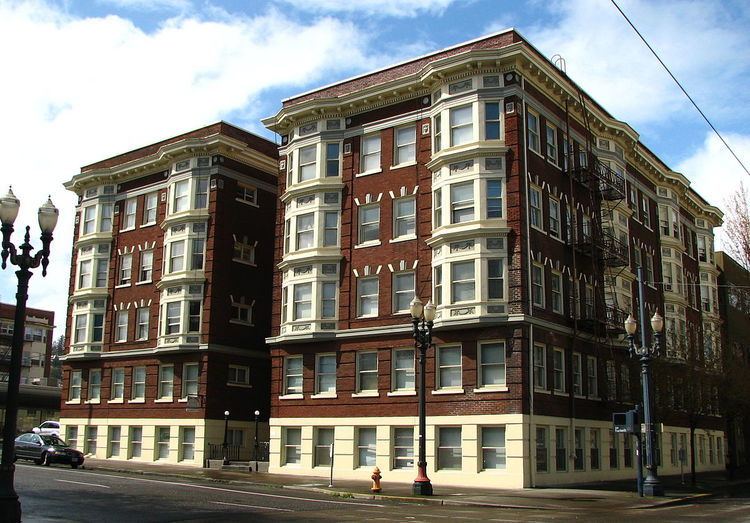 Brown Apartments (Portland, Oregon)