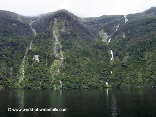Browne Falls Browne Falls Fiordland Southland New Zealand
