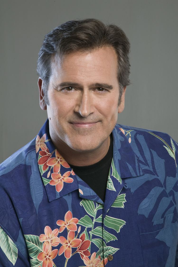 Bruce Campbell Bruce Campbell Hints That He39s Coming to Psych Den of Geek