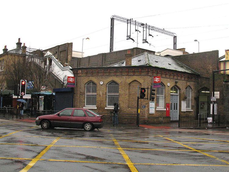 Bruce Grove railway station