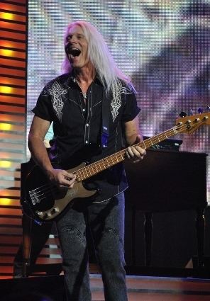 Bruce Hall (musician) BACKSTAGE PASS REO Speedwagon Satisfies the Ladies HuffPost