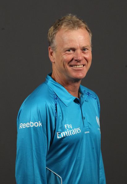 Bruce Oxenford Bruce Oxenford Photos 2011 ICC World Cup Umpire