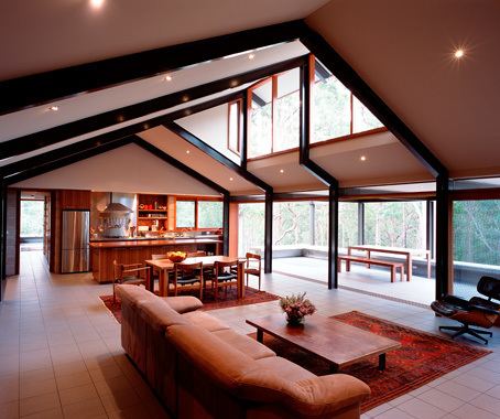 A living area that was designed by Bruce Rickard in his residential project in Sydney, Australia.