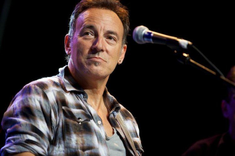 Bruce Springsteen Bruce Springsteen Signed an Extraordinary 31 Million