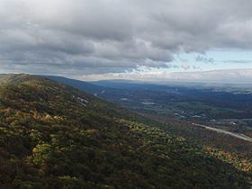 Brush Mountain (Blair County, Pennsylvania) httpsuploadwikimediaorgwikipediacommonsthu