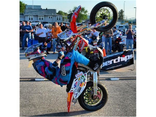 Bubba Blackwell Talking Motorcycles with Bubba Blackwell and The Wheelie Wizzard