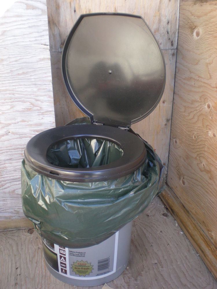 Bucket toilet