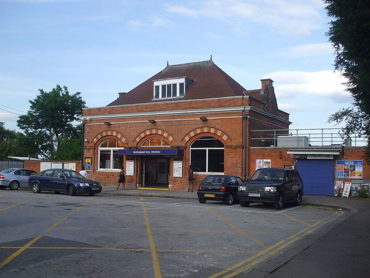 Buckhurst Hill tube station