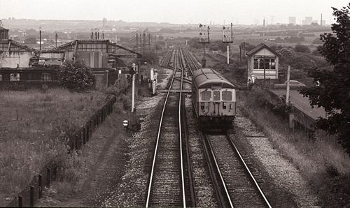 Buckley Wells tram stop wwwstuwillettspluscomassetsimagesBuckleyWel