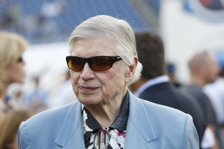 Bud Adams Man who moved Oilers to Tennessee remembered fondly USA