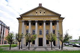 Óbuda Synagogue httpsuploadwikimediaorgwikipediacommonsthu