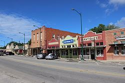 Buda, Texas httpsuploadwikimediaorgwikipediacommonsthu