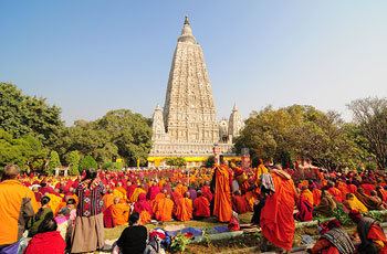 Buddhist pilgrimage wwwmagicindiatravelcomimagestourimages25864m