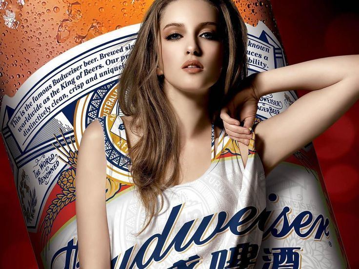 Budweiser girl bud girls Budweiser Girls HD 1400x1050 Wallpapers 1400x1050