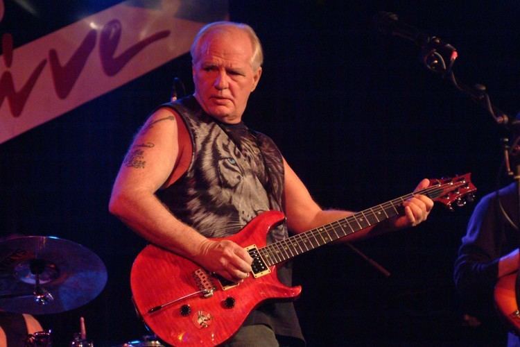Bugs Henderson Texas blues guitar legend Bugs Henderson dies at 68 BluesGr
