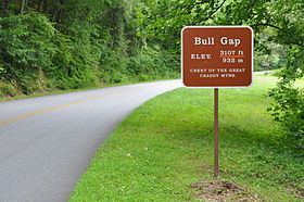 Bull Gap (Buncombe County, North Carolina) httpsuploadwikimediaorgwikipediacommonsthu