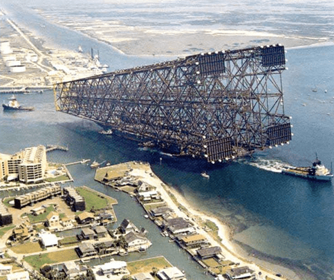 Bullwinkle (oil platform) Largest thing ever moved Bullwinkle oil platform shell over 400m