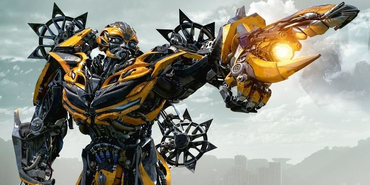 Bumblebee (Transformers) Why Is Optimus Prime Fighting Bumblebee in Transformers 539s Trailer