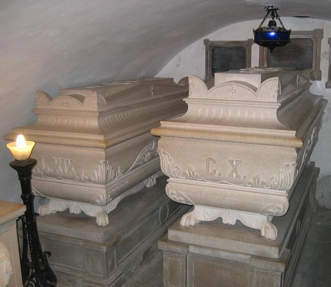 Burial vault (tomb)