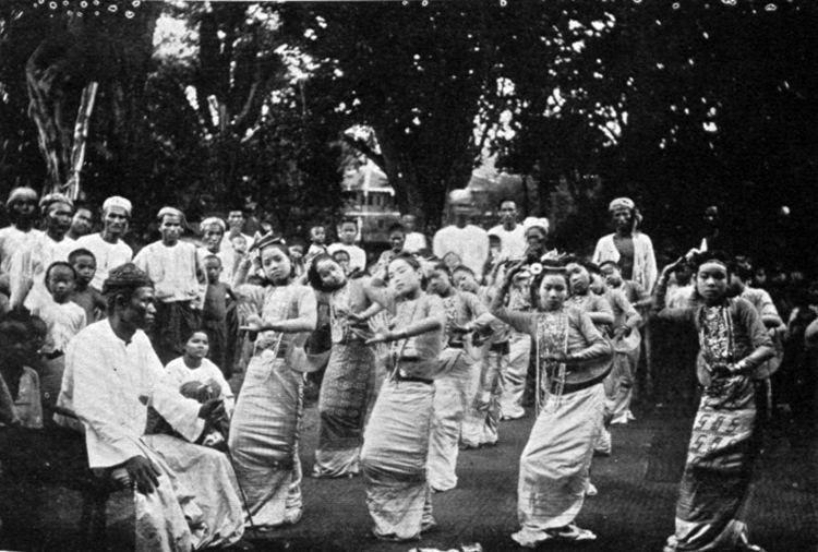 Burmese dance