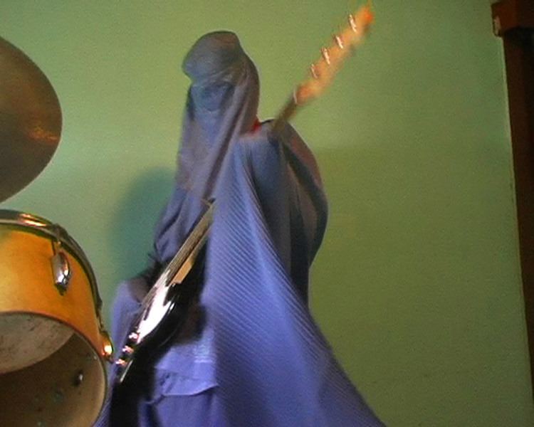Burqa Band wwwatatakcomburkabandfotosbassjpg