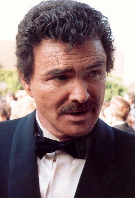 Burt Reynolds httpsuploadwikimediaorgwikipediacommonscc