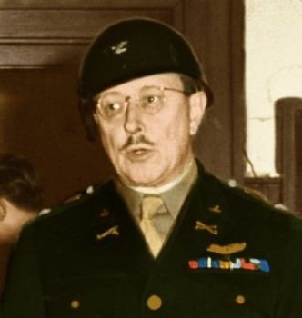 Burton C. Andrus Colonel Burton CAndrus Kommandant des Nrnberg Gefngnis