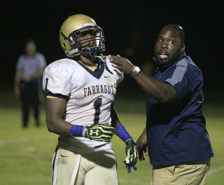 Buster Davis (linebacker) Florida high school sports Admiral Farragut football