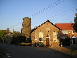 Buxhall Windmill httpsuploadwikimediaorgwikipediacommonsthu