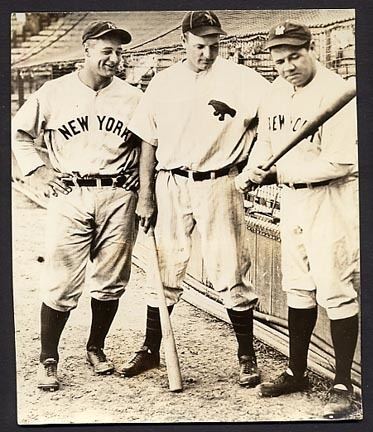 Buzz Arlett Lot 81 Babe Ruth Lou Gehrig and Buzz Arlett photo