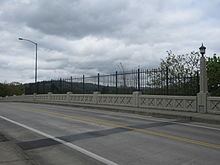 Bybee Bridge httpsuploadwikimediaorgwikipediacommonsthu