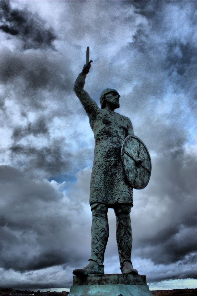 Byrhtnoth Statue of Byrhtnoth the Earldorman of Essex Maldon Essex Flickr