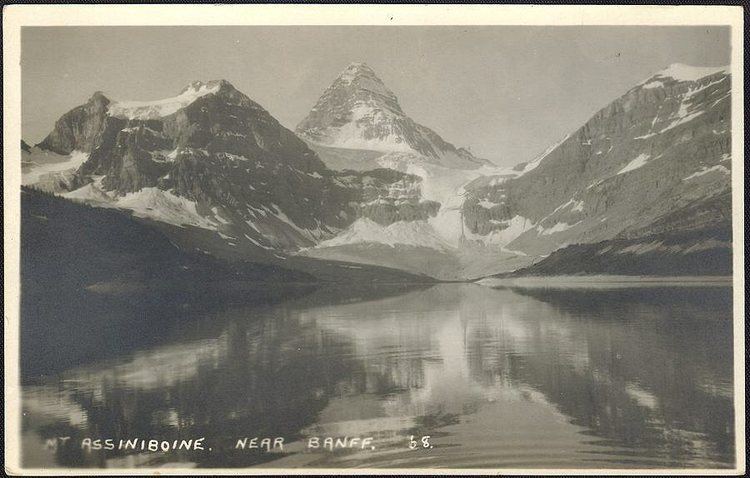 Byron Harmon The landscape photography of Byron Harmon Taylor Empire Airways