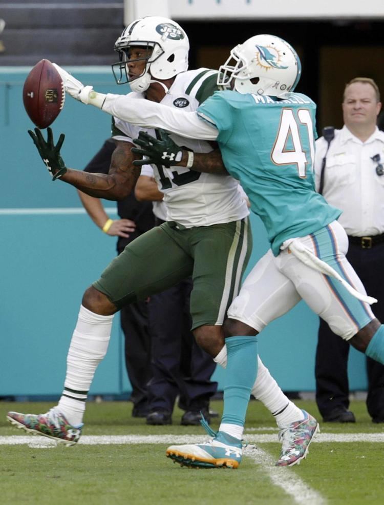 Byron Maxwell Jets Brandon Marshall to police Byron Maxwell with penalty flag