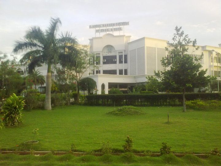 C. Abdul Hakeem College