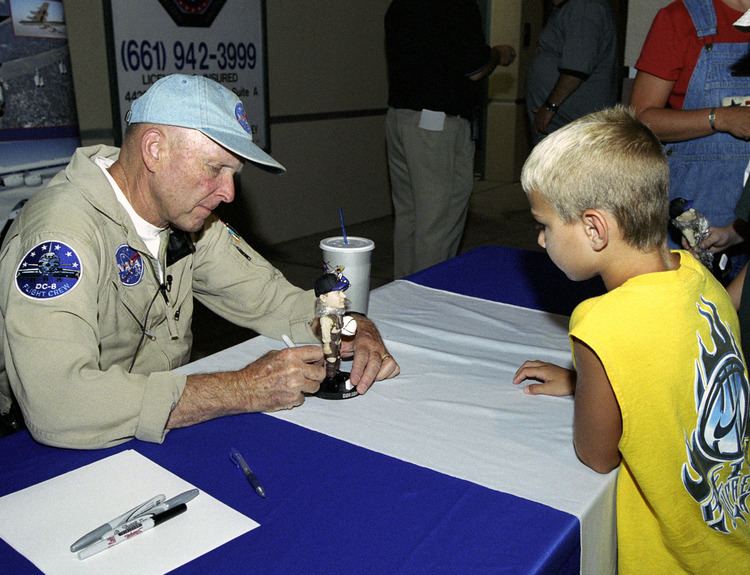 C. Gordon Fullerton NASA Features 2004 NASA Research Pilot Astronaut Gets Own