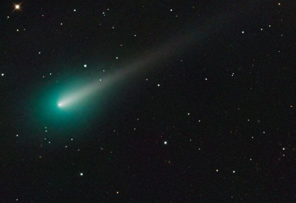 Caesar's Comet Stars over Sisters Nugget Newspaper Sisters Oregon News Events