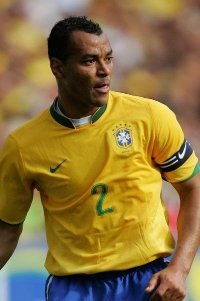 Cafu Cafu one of the best wing backs ever AWESOME Leyendas del