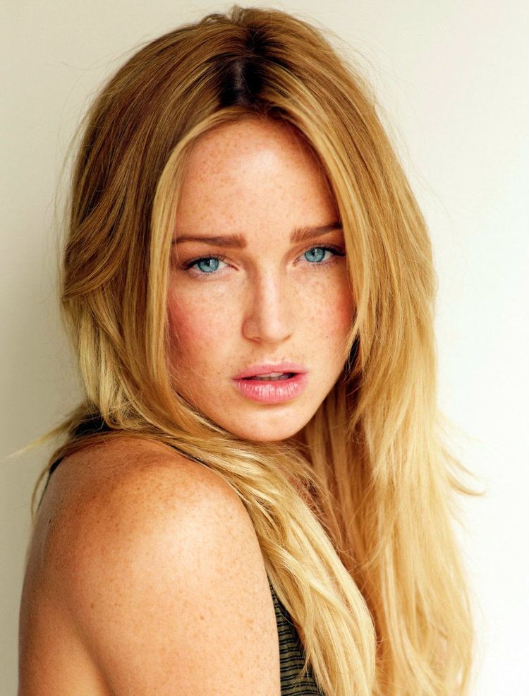 Caity Lotz Caity Lotz Celebs Girl celebrities and Actresses