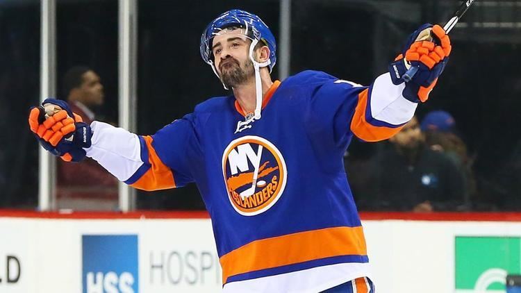 Cal Clutterbuck Cal Clutterbuck Islanders agree to 5year contract