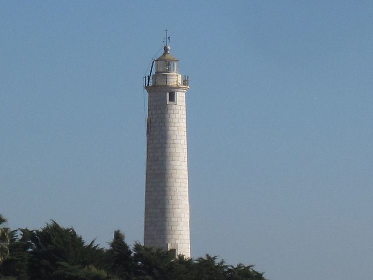 Calaburras Lighthouse