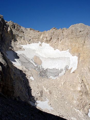 Calderone glacier httpsuploadwikimediaorgwikipediacommonsthu