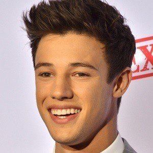 Cameron Dallas wwwfamousbirthdayscomheadshotscamerondallas1jpg