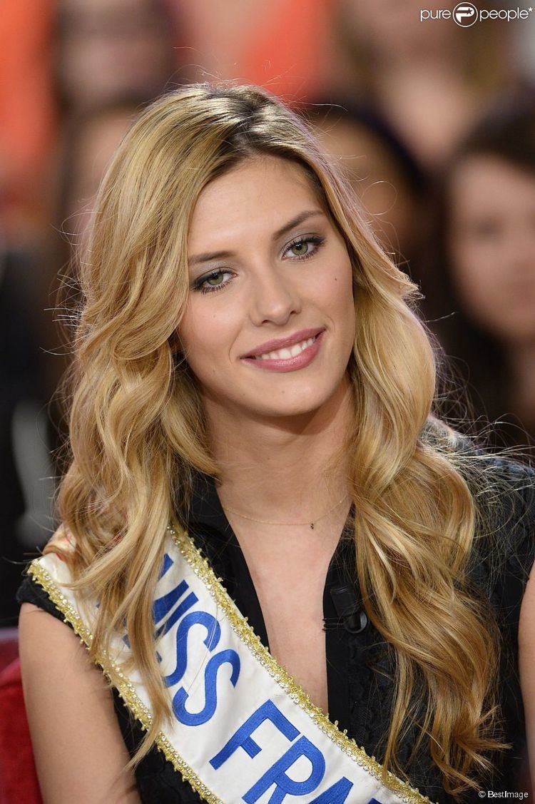 Camille Cerf Mathilde Cerf C Est Célibataire Que Camille Cerf Débutera Cette Nouvelle Année