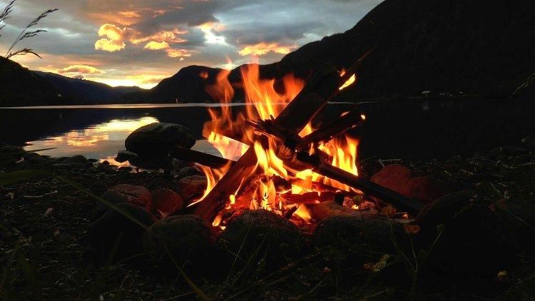 Campfire Lakeside Campfire with Relaxing Nature Night Sounds HD YouTube
